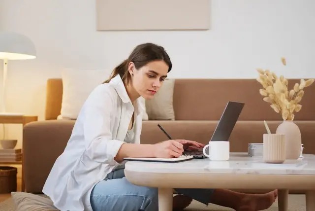 Are Online Relationships True Love?