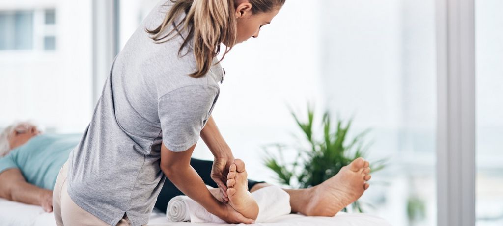 What Is A Couples Massage therapy? An Ultimate Guide
